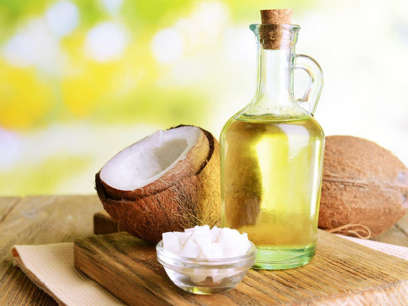 10 Natural DIY Beauty Tricks Using Coconut Oil